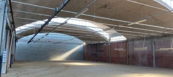 Entrepôt à Mariano Comense, Italy 1650m² No. 147955 5