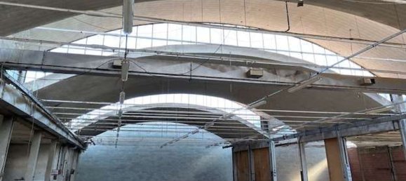 Entrepôt à Mariano Comense, Italy 1650m² No. 147955 7