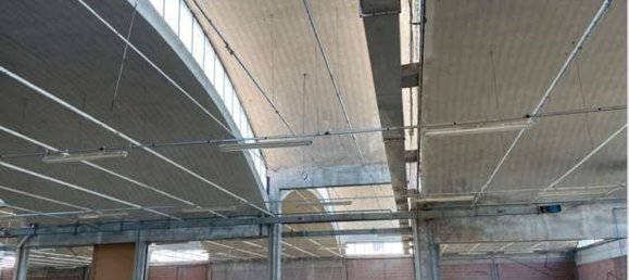 Entrepôt à Mariano Comense, Italy 1650m² No. 147955 8