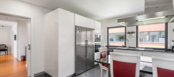 4 bedrooms Villa in Cascais, Portugal No. 198764 10