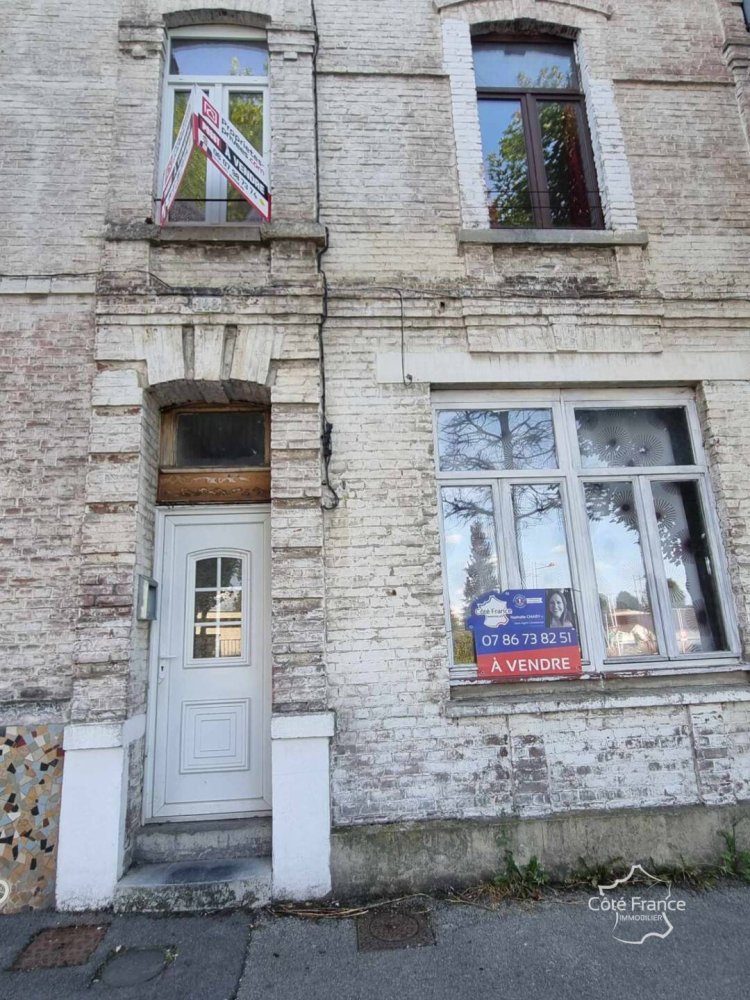 4 bedrooms Villa in Hirson, France No. 262775