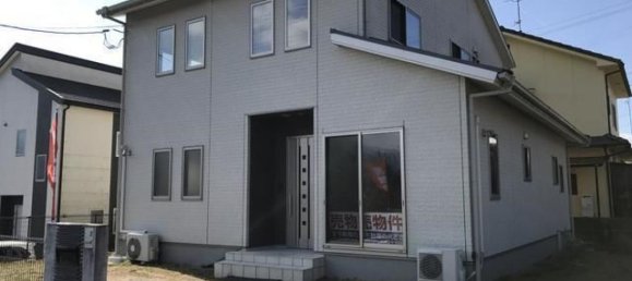 4 bedrooms House in Ehime, Japan No. 5620 2
