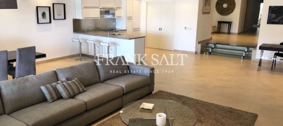 3 bedrooms Apartment in Ta' Xbiex, Malta No. 6629 4