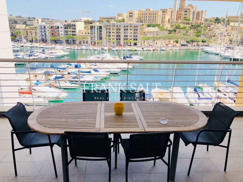 3 bedrooms Apartment in Ta' Xbiex, Malta No. 6629