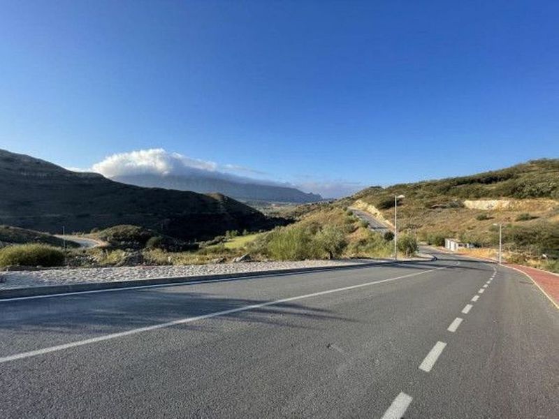 Земельный участок 1068м² в Антекера, Испания № 219748