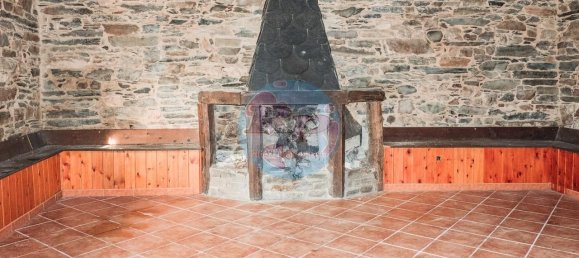 Casa de 8 dormitorios en León, Spain No. 29718 4