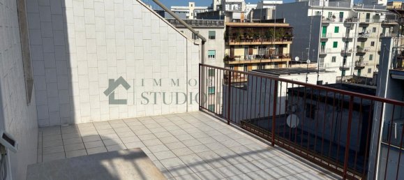 3 rooms Penthouse in Bari, Italy No. 39612 22
