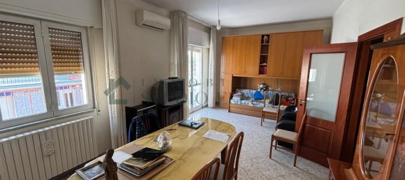 3 rooms Penthouse in Bari, Italy No. 39612 9