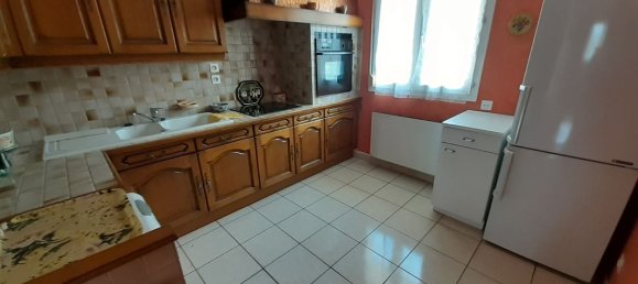 2 bedrooms Apartment in Lons-le-Saunier, France No. 289851 3