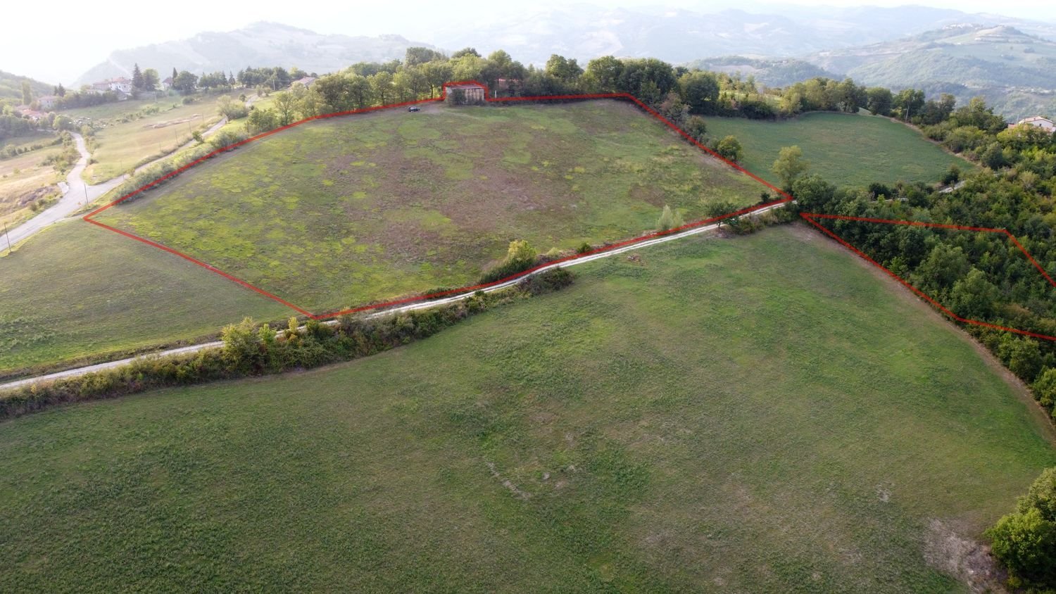 27000m² Land in Sant'Agata Feltria, Italy No. 254508