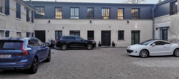 2 bedrooms Apartment in Chantilly, France No. 155671 2