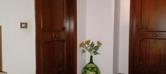 5-salle Appartement à Cairo Montenotte, Italy No. 101209 27
