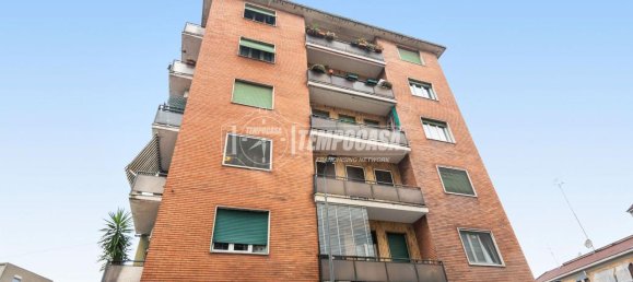 2غرفة شقة في Milan, Italy رقم 242125 16