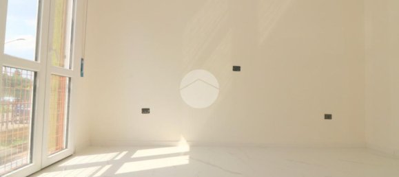 2 Schlafzimmer Wohnung in Rho, Italy, Nr. 268827 37