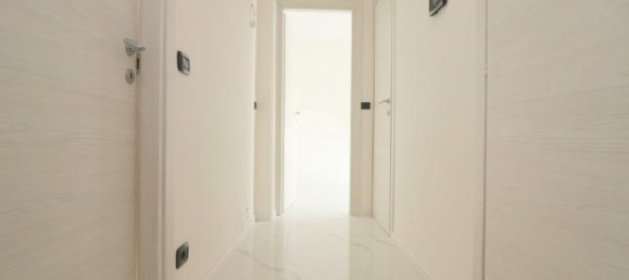 2 Schlafzimmer Wohnung in Rho, Italy, Nr. 268827 3