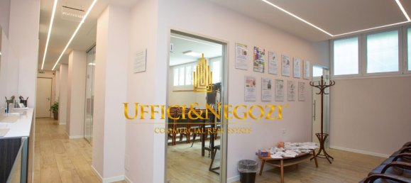 270m² Office in Milan, Italy No. 333283 4