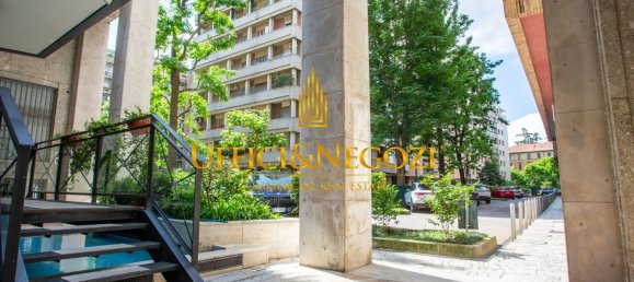 270m² Office in Milan, Italy No. 333283 5