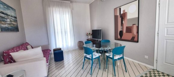 2 bedrooms Apartment in Viareggio, Italy No. 329265 3