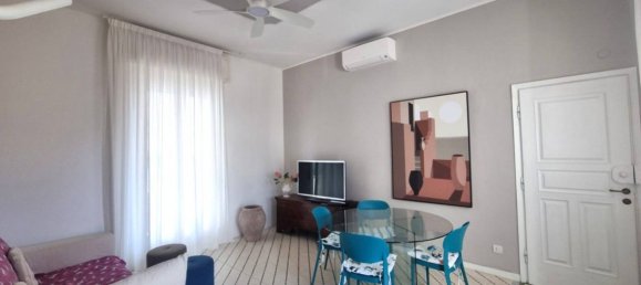 2 bedrooms Apartment in Viareggio, Italy No. 329265 4