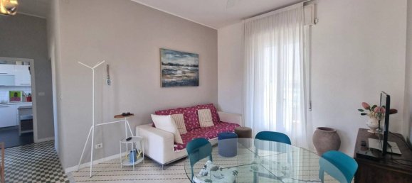 2 bedrooms Apartment in Viareggio, Italy No. 329265 5