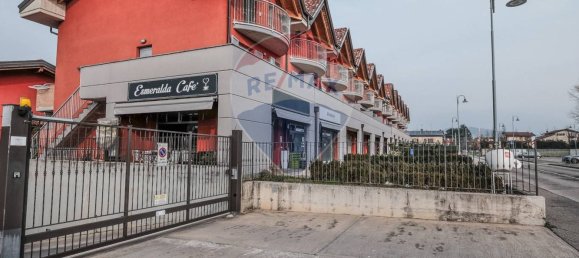 1غرفة عقار تجاري في Terno d'Isola, Italy رقم 311669 4