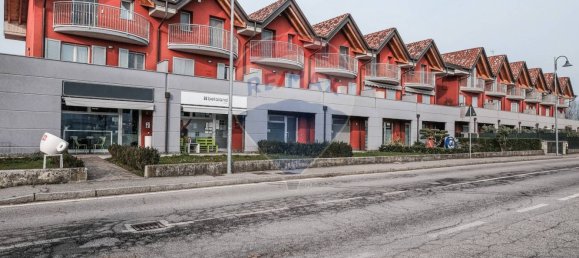 1غرفة عقار تجاري في Terno d'Isola, Italy رقم 311669 2