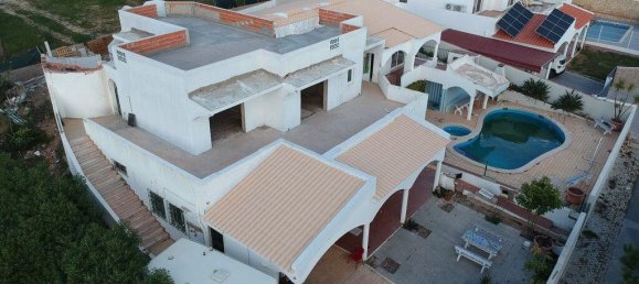 4 bedrooms Villa in Quarteira, Portugal No. 160484 5