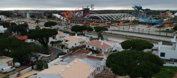 4 bedrooms Villa in Quarteira, Portugal No. 160484 4