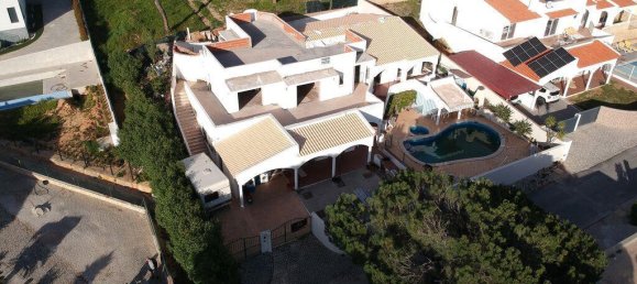 4 bedrooms Villa in Quarteira, Portugal No. 160484 8
