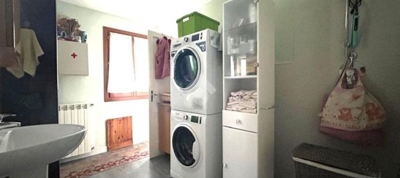 5 rooms House in Pavullo nel Frignano, Italy No. 24025 13