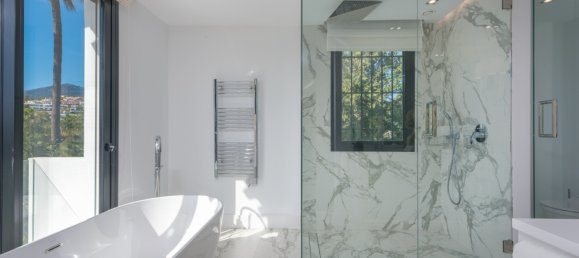 Villa de 7 dormitorios en Marbella, Spain No. 91807 6