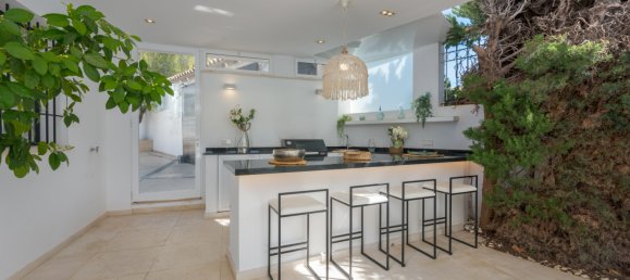 Villa de 7 dormitorios en Marbella, Spain No. 91807 23