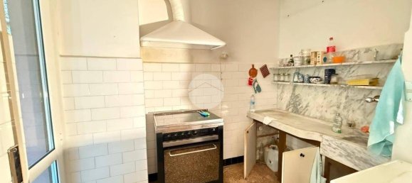 2 Schlafzimmer Wohnung in Genoa, Italy, Nr. 329883 4