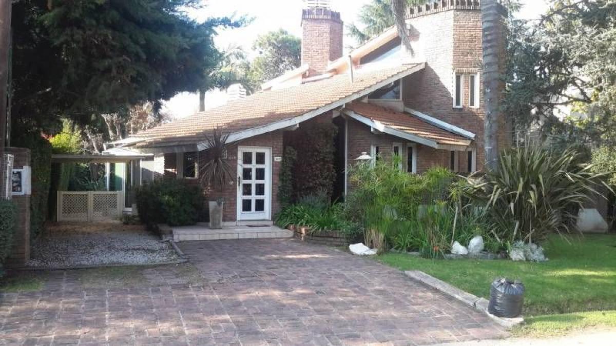 3 bedrooms House in Escobar, Argentina No. 94687