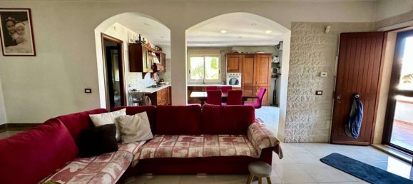 2 bedrooms House in Ragusa, Italy No. 221619 8