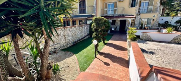 2 bedrooms House in Ragusa, Italy No. 221619 2