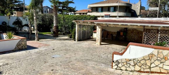 2 bedrooms House in Ragusa, Italy No. 221619 4