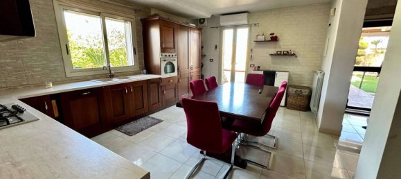 2 bedrooms House in Ragusa, Italy No. 221619 13