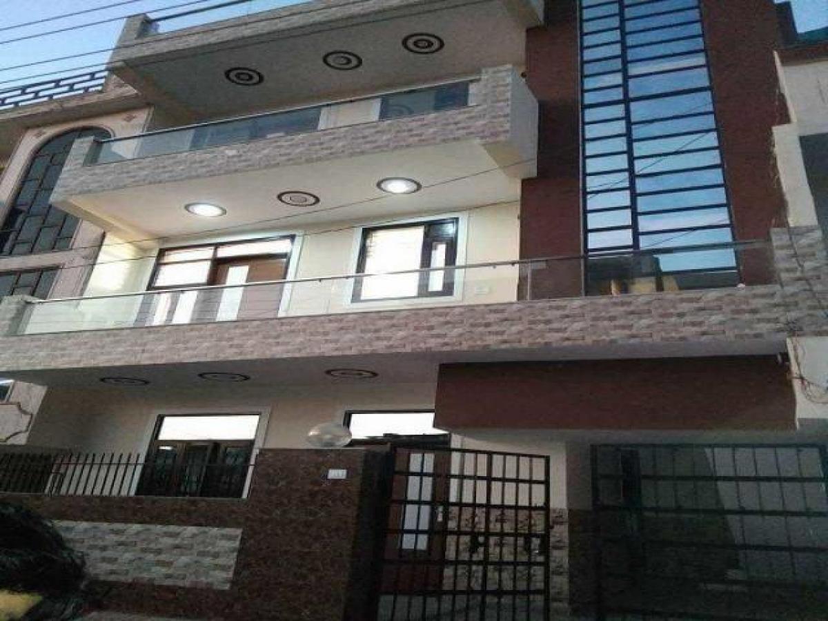 Дом с 3 спальнями в Фаридабад, Индия № 16374