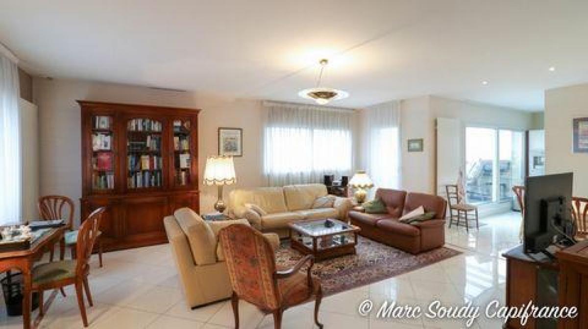 6 غرف نوم منزل في Bourges, France رقم 7566