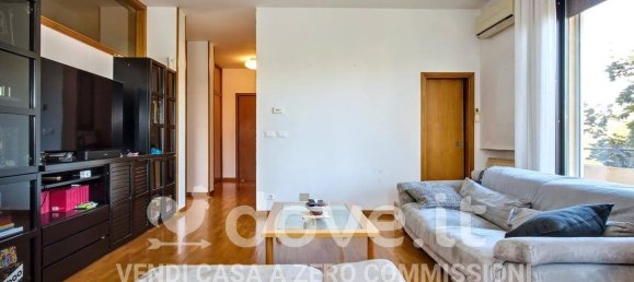 2 bedrooms Apartment in San Giovanni in Persiceto, Italy No. 274598 4