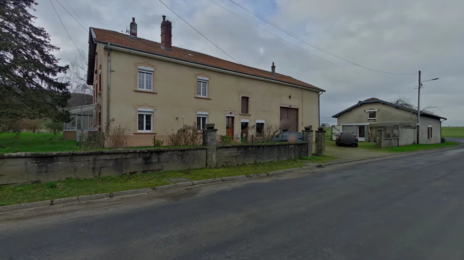 4 bedrooms Building in Montigny-devant-Sassey, France No. 42838