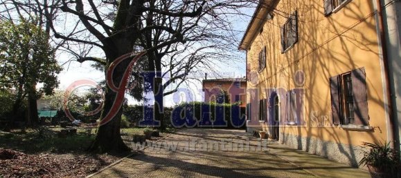 15 rooms House in Calderara di Reno, Italy No. 25175 35