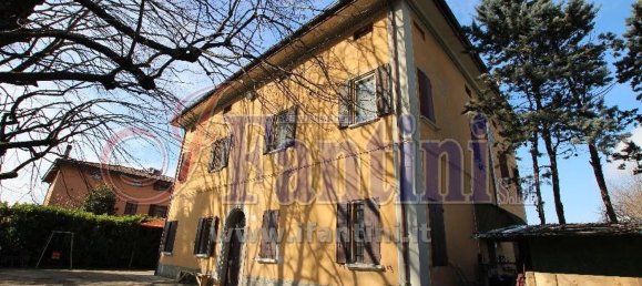 15 rooms House in Calderara di Reno, Italy No. 25175 34