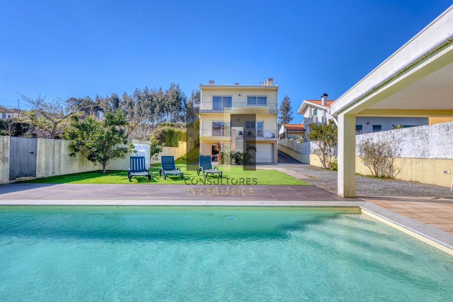 3 bedrooms House in Castelo da Maia, Portugal No. 323857