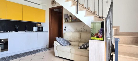 3 bedrooms Duplex in Castel d'Azzano, Italy No. 369999 7