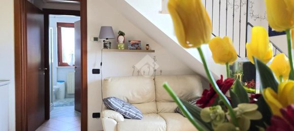 3 bedrooms Duplex in Castel d'Azzano, Italy No. 369999 2