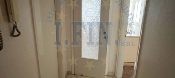 Квартира с 4 комнатами в Катания, Италия № 296628 10