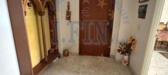 Квартира с 4 комнатами в Катания, Италия № 296628 7