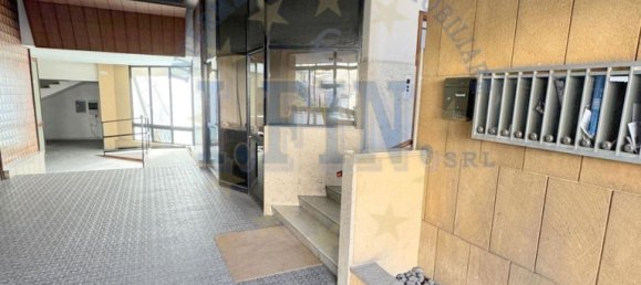 Квартира с 4 комнатами в Катания, Италия № 296628 4